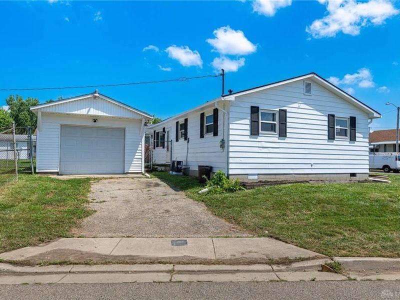 653 S Douglas Avenue, Springfield, OH 45505 Photo 17