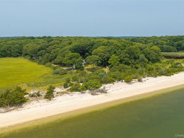 Peconic, NY 11958