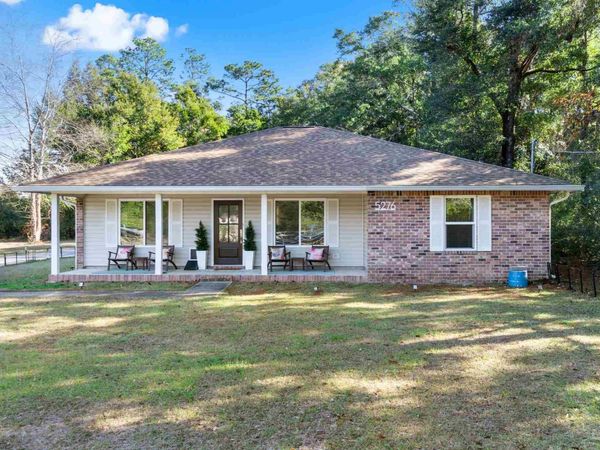 5276 Springdale Dr, Milton, FL 32570