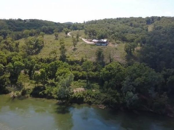 675 Ridge Top Rd, Melbourne, AR 72556