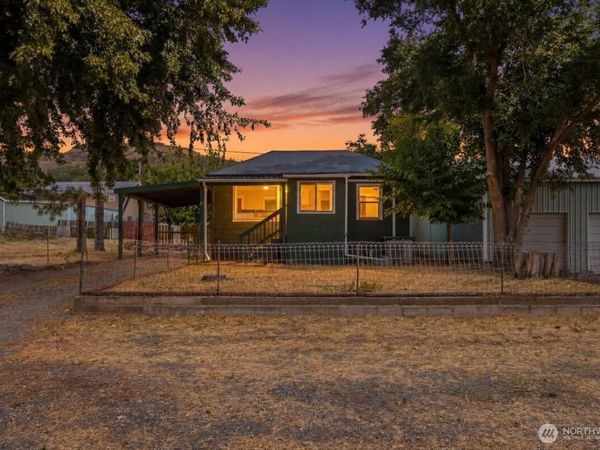 214 A Street, Grand Coulee, WA 99133