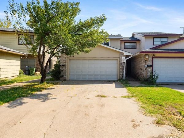 2806 Spring Valley Drive, Bedford, TX 76021