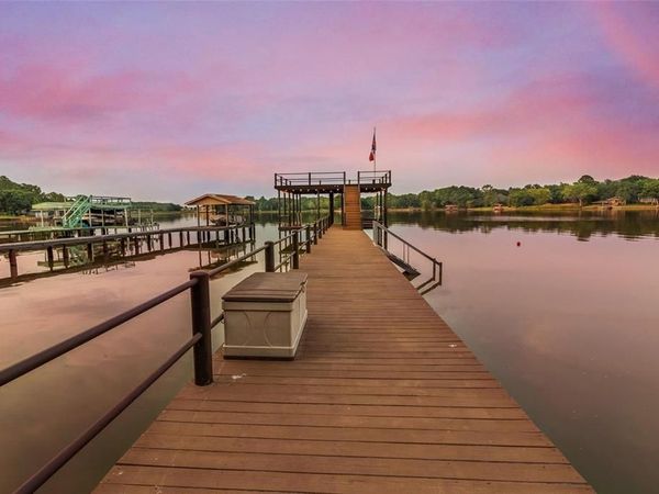 416 Forest Lane, Gun Barrel City, TX 75156