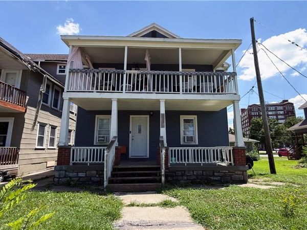 805 E 21st Avenue, North Kansas City, MO 64116