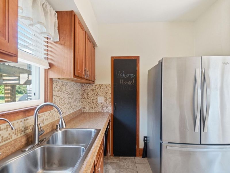 1519 W Market Street , Baltimore, OH 43105 Photo 28