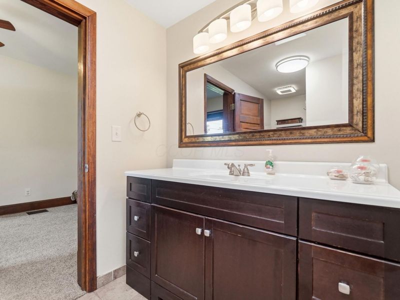 1519 W Market Street , Baltimore, OH 43105 Photo 34