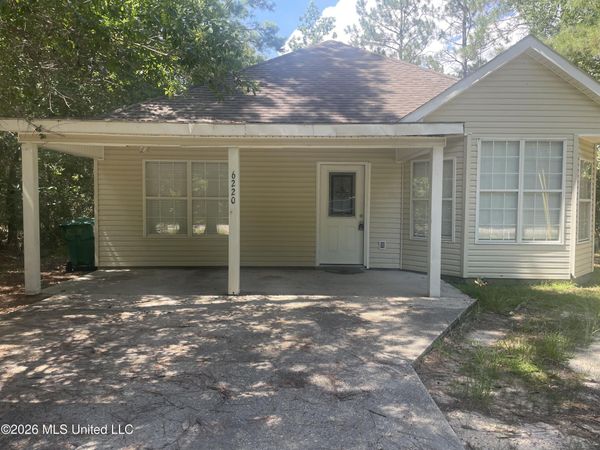 6220 W Jackson Street, Bay Saint Louis, MS 39520