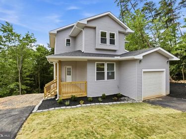 607 S LAKEVIEW DRIVE , CROSS JUNCTION, VA 22625