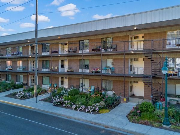 203 N Mill St., Unit 304, Colfax, WA 99111