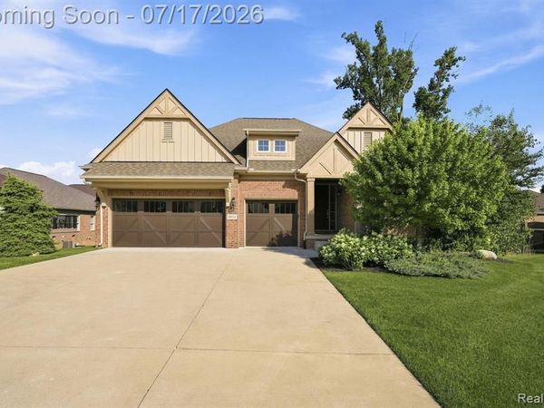 6824 Venturi Drive, Washington Twp, MI 48094
