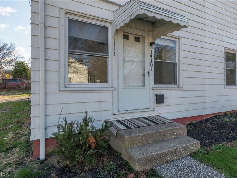 14101 Rainbow Avenue, Cleveland, OH 44111 Photo 2