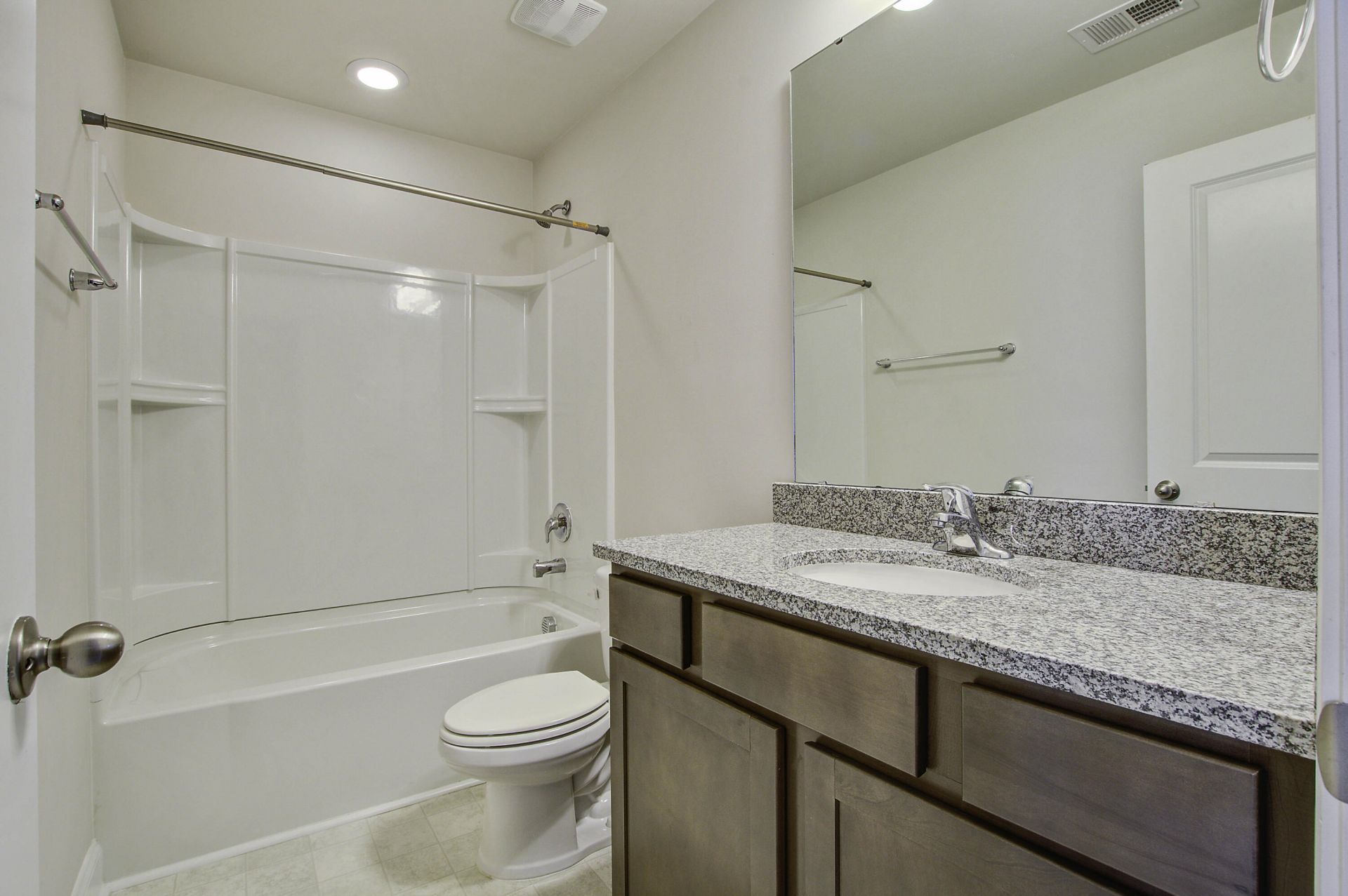 7824 Montview Road Photo 22
