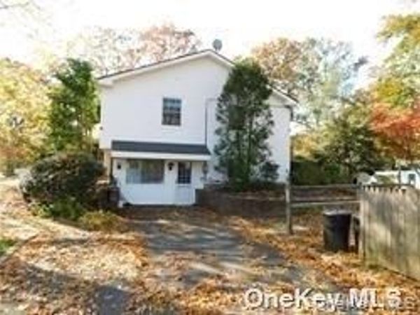 36 Wedgewood Drive , Coram, NY 11727