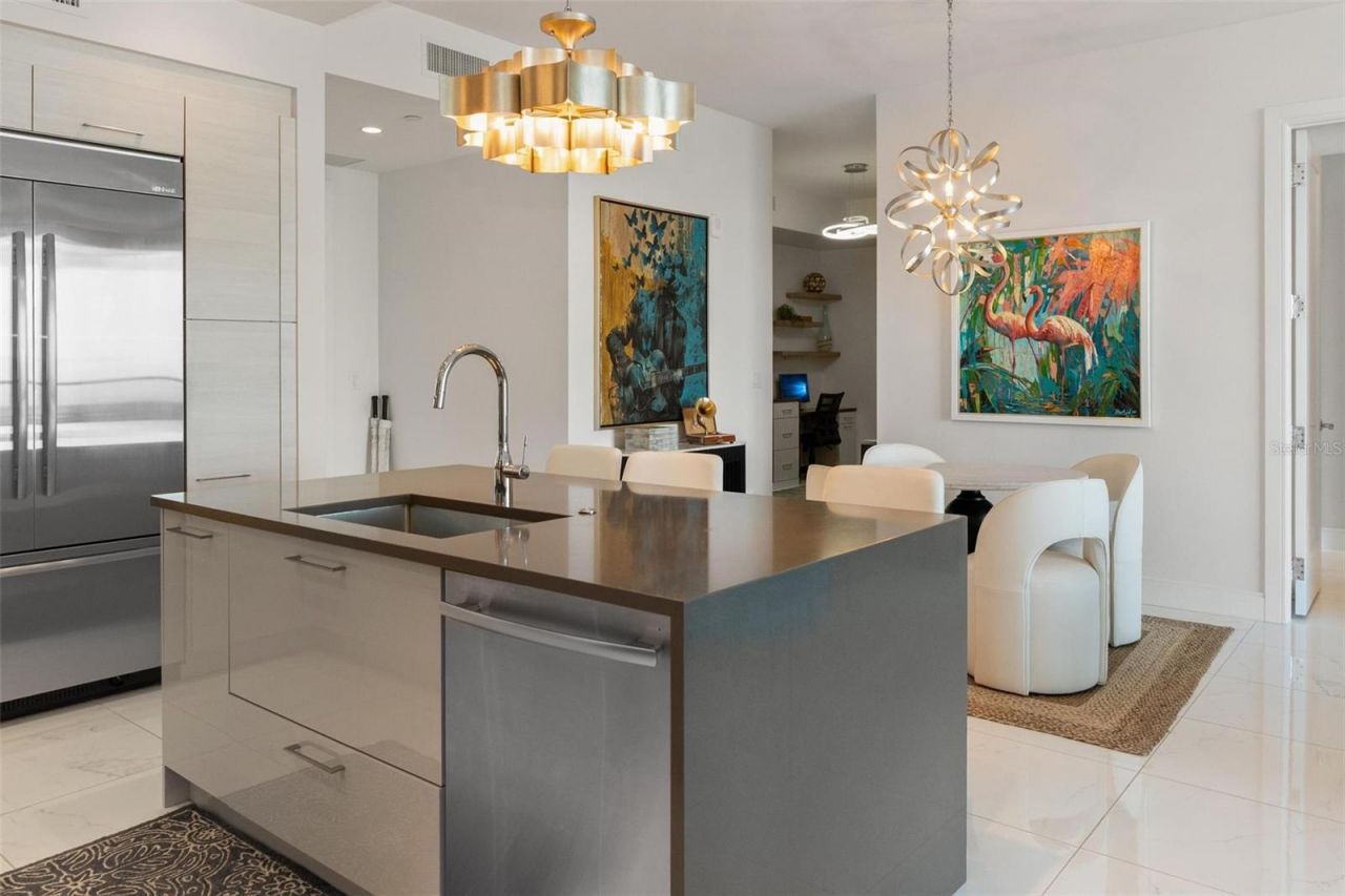 100 1st Avenue N, Unit 2302, Saint Petersburg, FL 33701 Photo