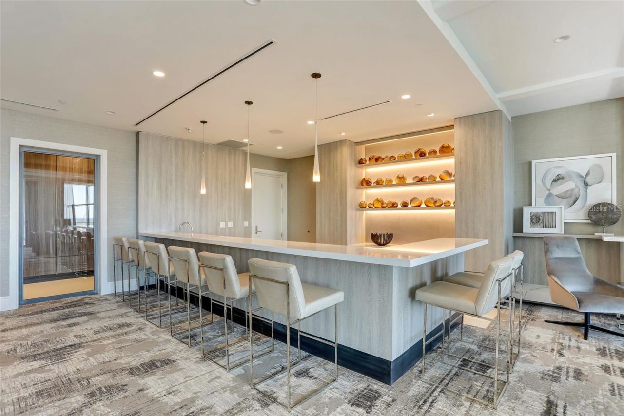 100 1st Avenue N, Unit 2302, Saint Petersburg, FL 33701 Photo