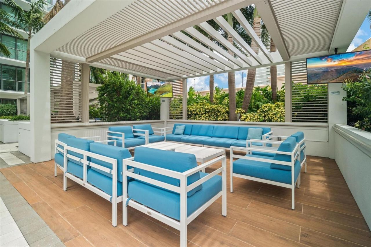 100 1st Avenue N, Unit 2302, Saint Petersburg, FL 33701 Photo