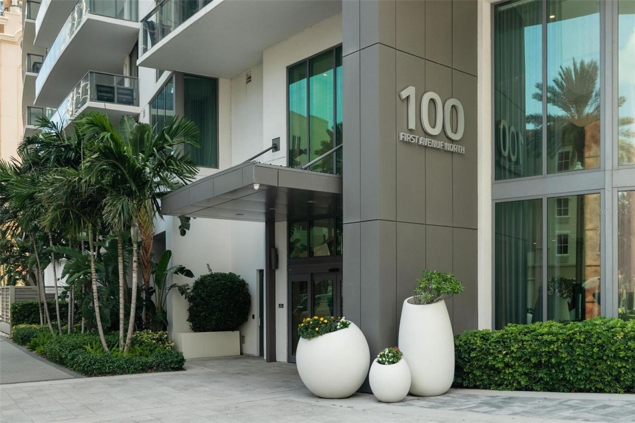 100 1st Avenue N, Unit 2302, Saint Petersburg, FL 33701 Photo