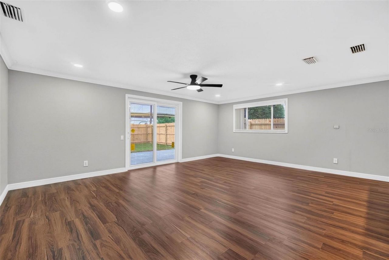 8700 58th Lane N, Pinellas Park, FL 33782 Photo