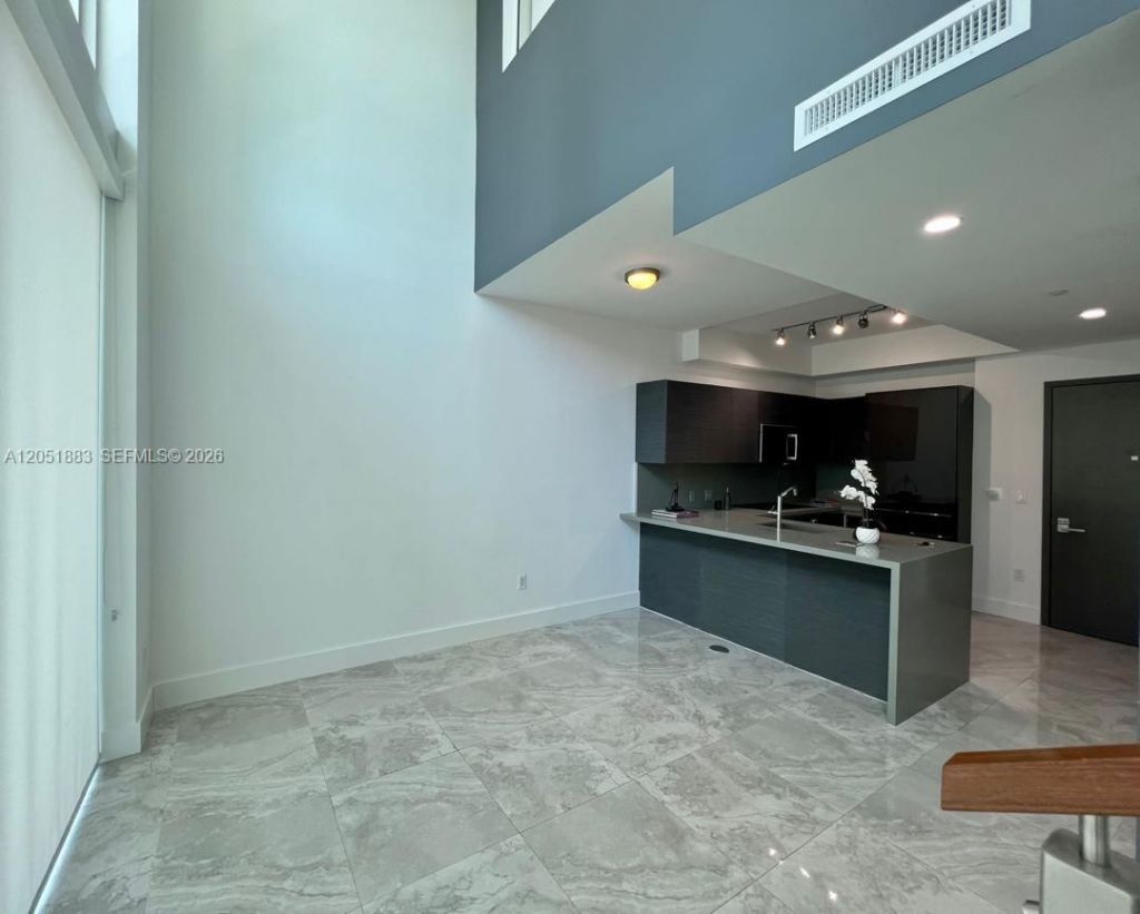 Please Call For Address, Unit 703, Miami, FL 33131 Photo