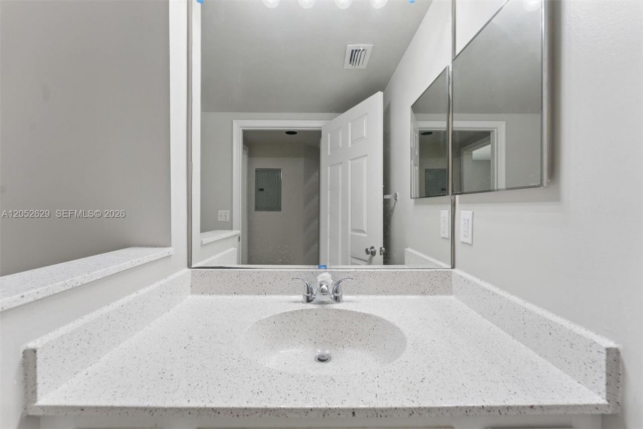 11643 W Atlantic Blvd , Unit 1133, Coral Springs, FL 33071 Photo