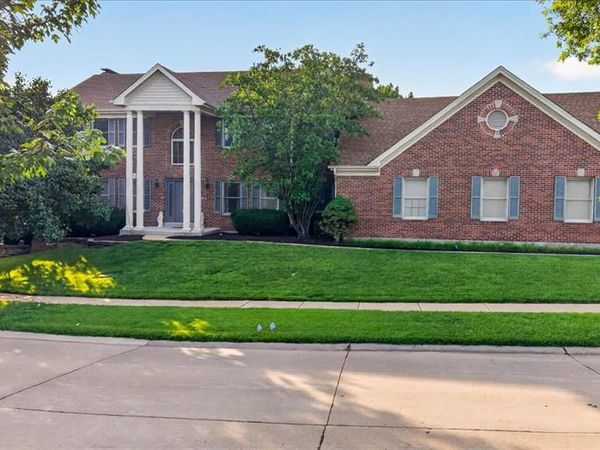 2259 Sycamore Drive, Chesterfield, MO 63017