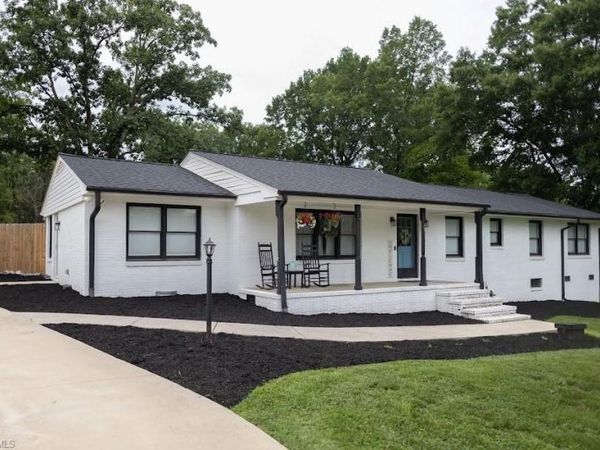 5236 Sweetwater Court , Greensboro, NC 27407