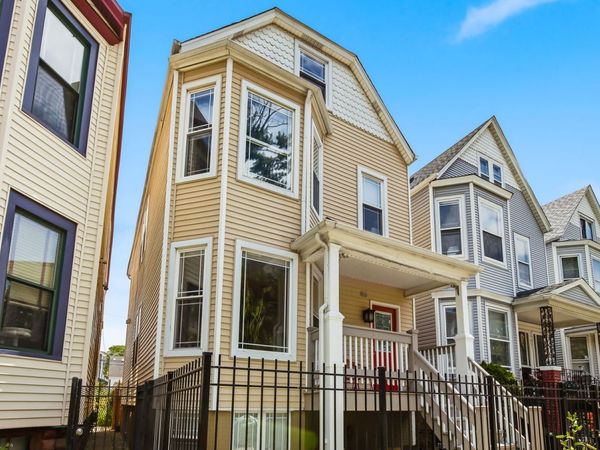 2905 N Dawson Avenue , Chicago, IL 60618