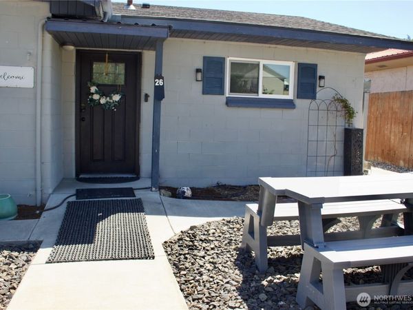 26 Ginkgo Street N, Soap Lake, WA 98851