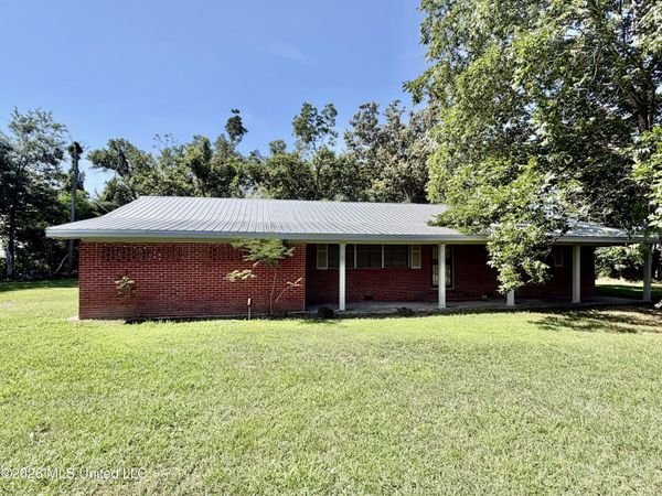 1627 Highway 446 , Boyle, MS 38730