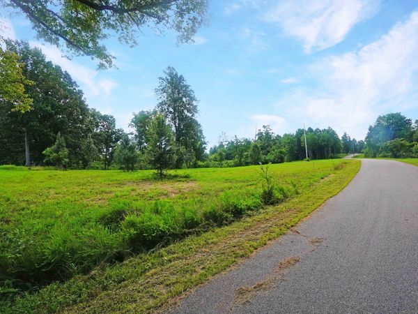 4 Peachers Lane , Indian Mound, TN 37079