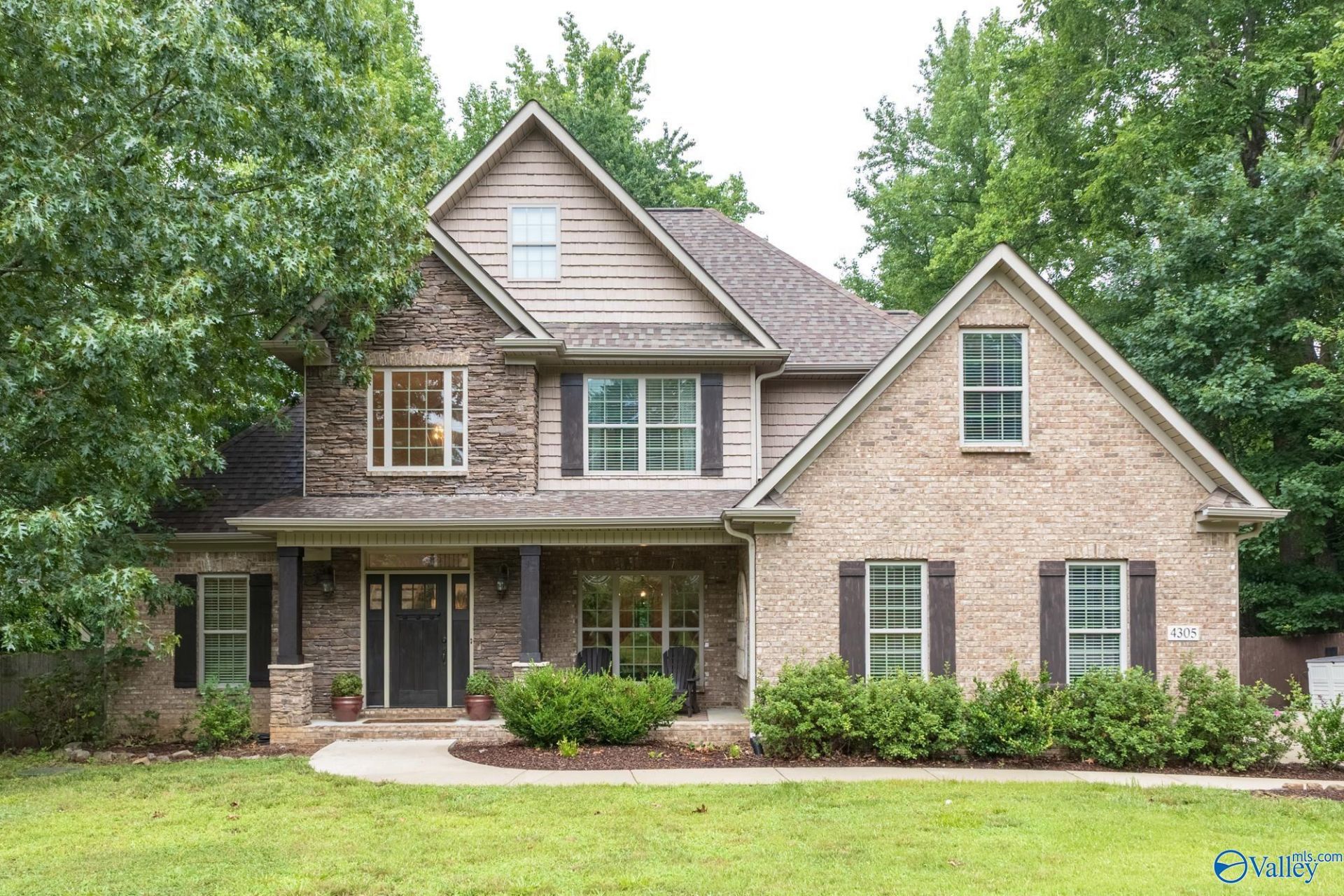 4305 Natchez Drive Se, Huntsville, AL 35801 Main Photo