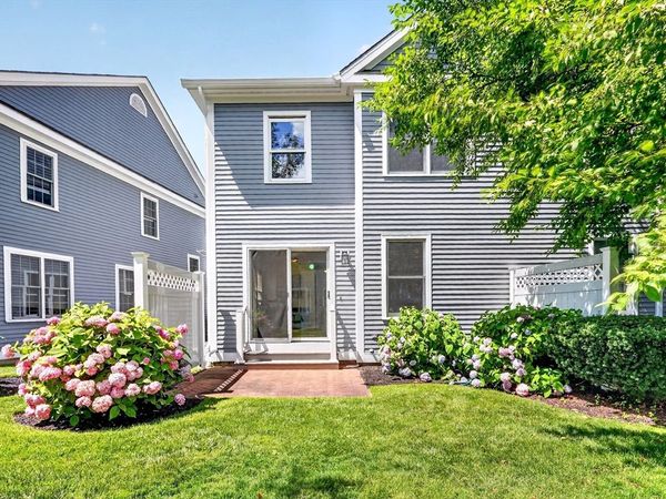 201 Main St, Unit 21, Woburn, MA 01801