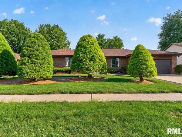 2908 Glenmere Court, Springfield, IL 62704