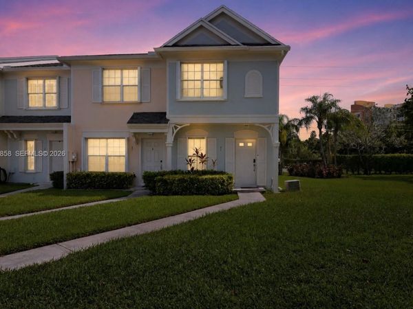 21 Simonton Cir , Weston, FL 33326