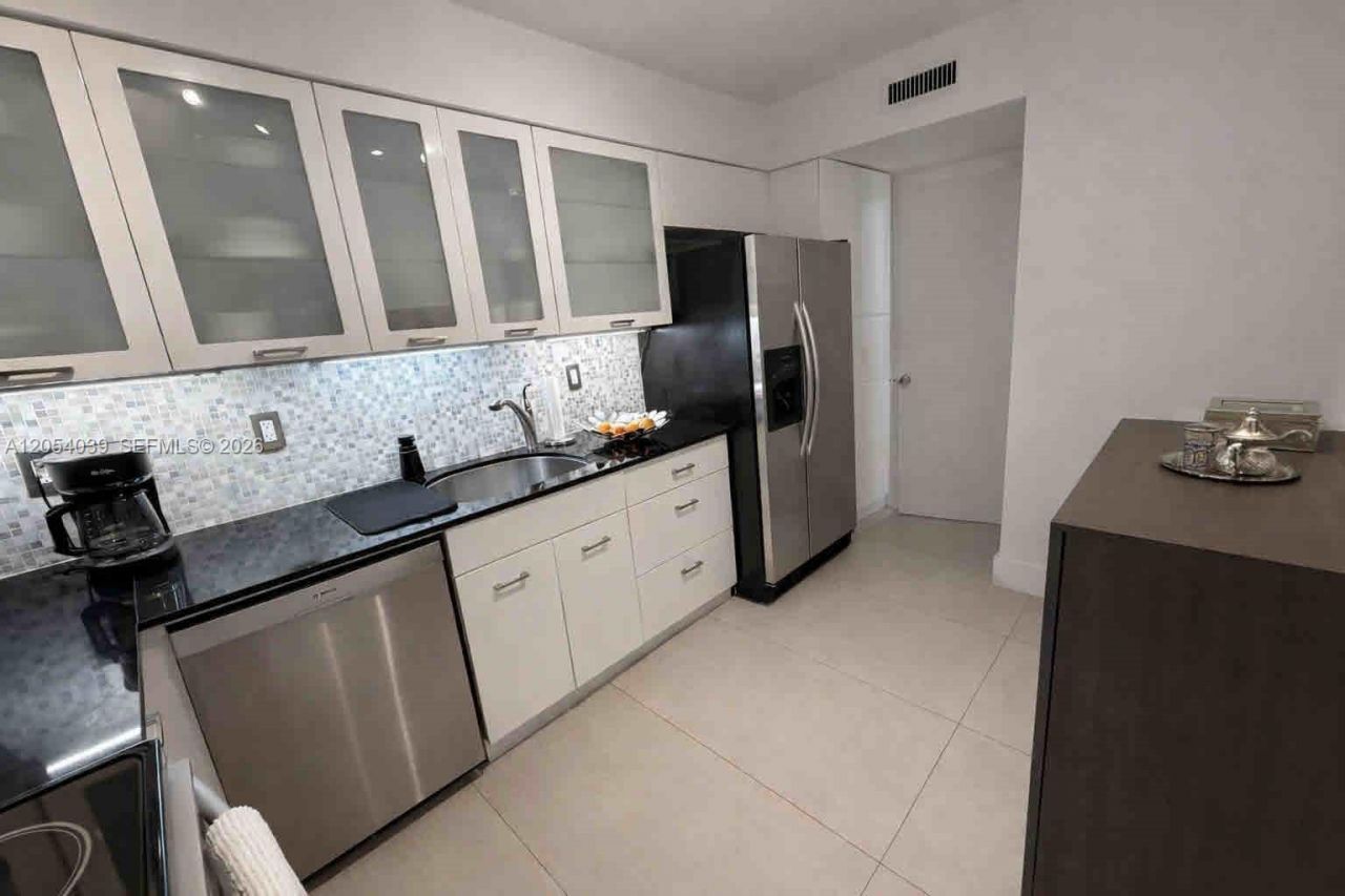 9225 Collins Ave , Unit 505, Surfside, FL 33154 Photo