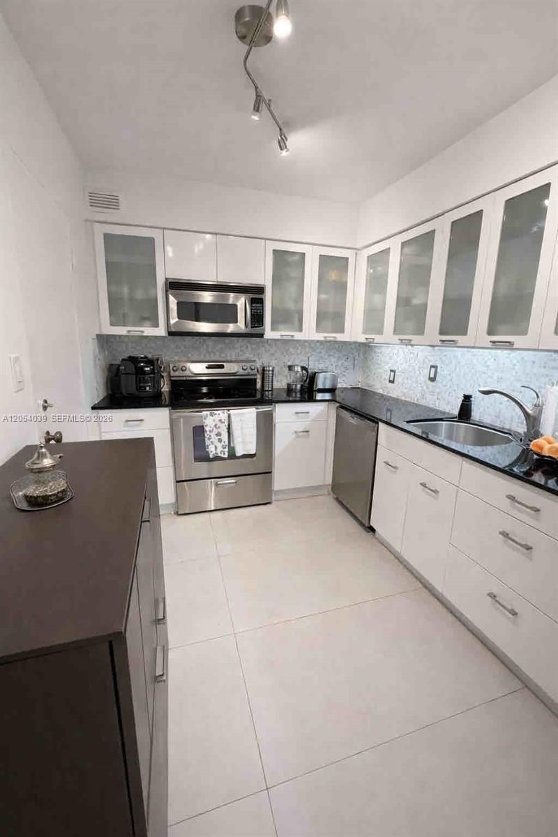 9225 Collins Ave , Unit 505, Surfside, FL 33154 Photo