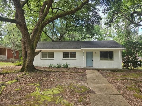 5675 Renn Street , Mobile, AL 36618