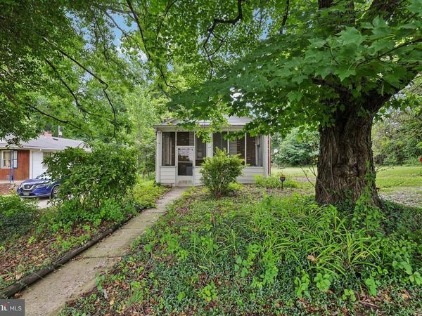 525 WINTERS LANE, BALTIMORE, MD 21228