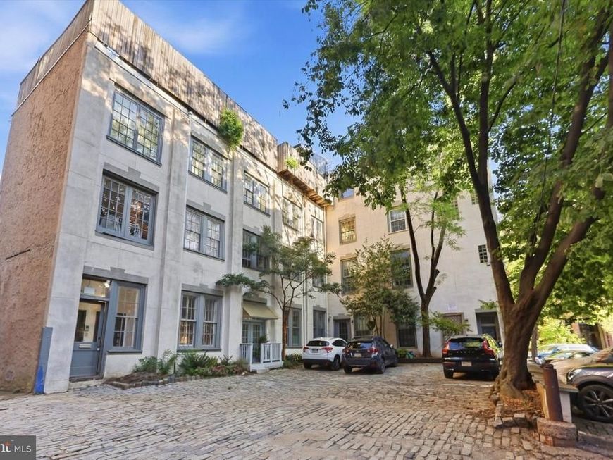 306 Cherry Street, Unit 1R, Philadelphia, PA 19106 Main Photo