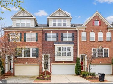 8062 CRIAZA BRANCH COURT , VIENNA, VA 22182