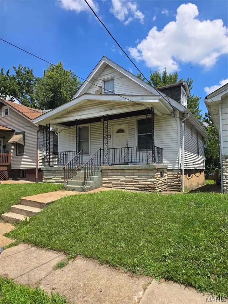 4065 Schiller Place , Saint Louis, MO 63116 Main Photo