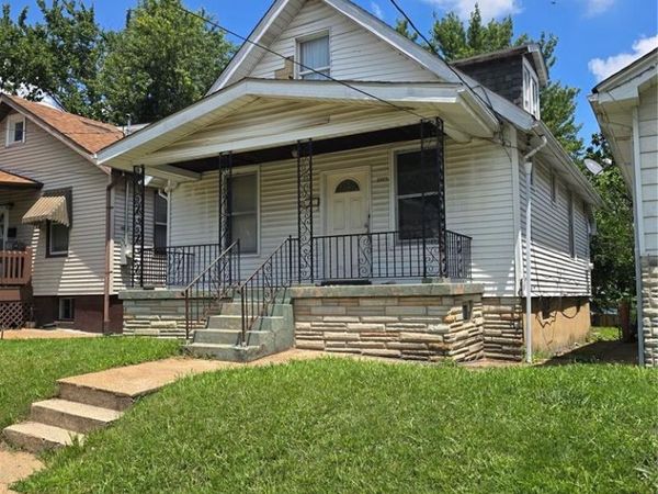 4065 Schiller Place , St Louis, MO 63116