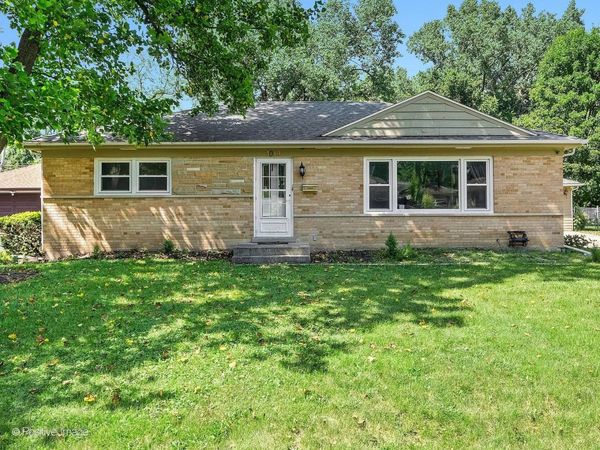 1019 WAKEMAN Avenue , Wheaton, IL 60187