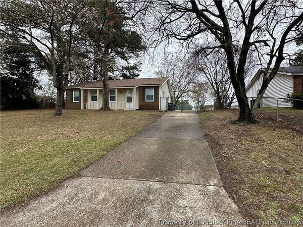 613 Kellam Circle, Fayetteville, NC 28311