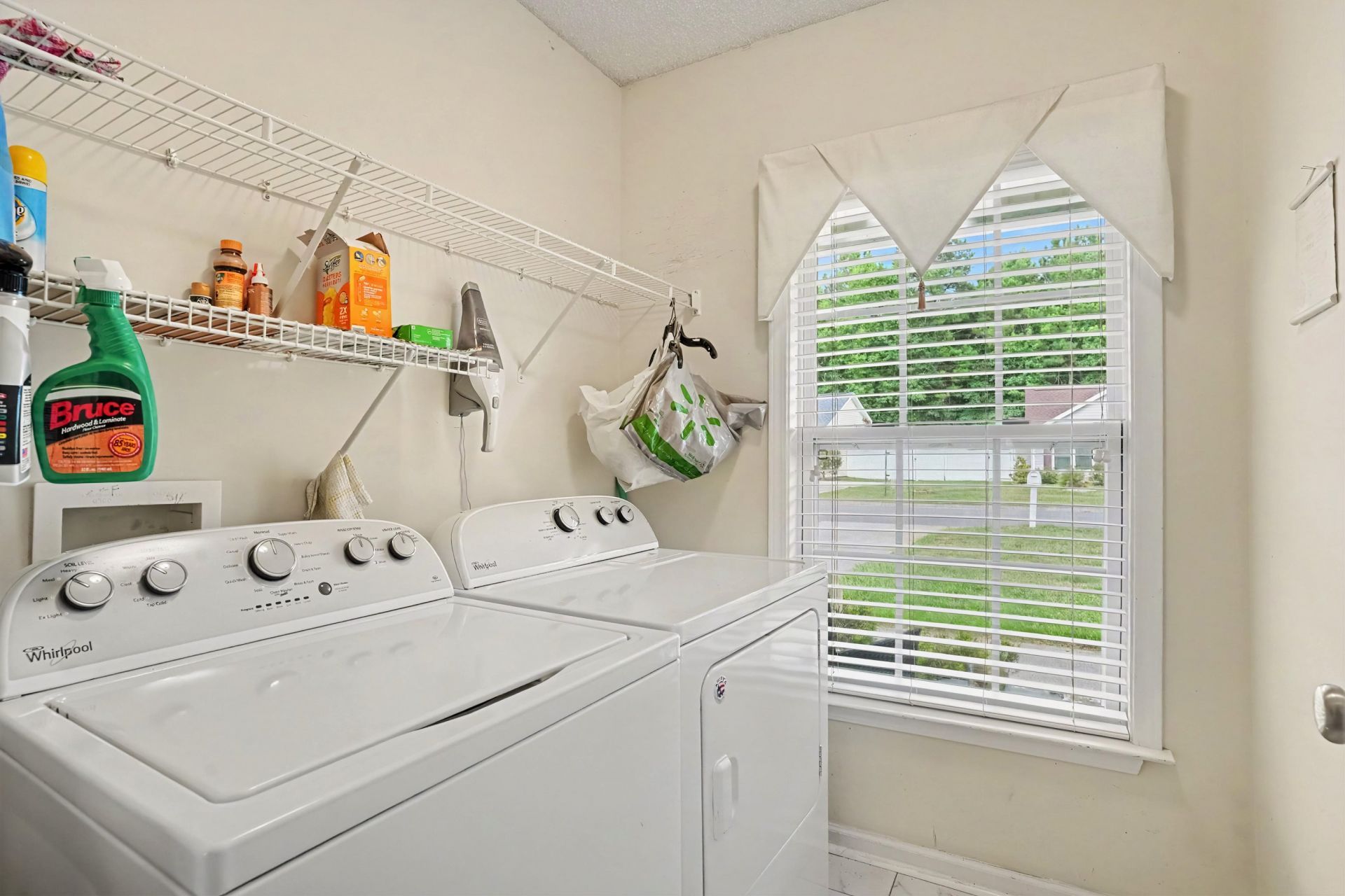 668 Wintercreeper Dr.  Photo 12