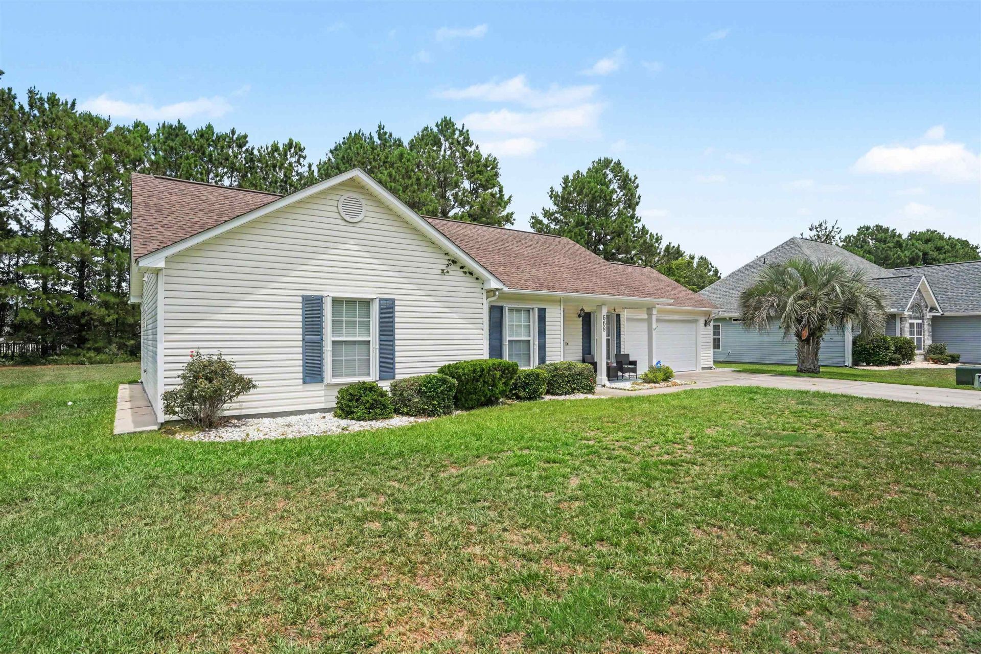 668 Wintercreeper Dr.  Photo 4