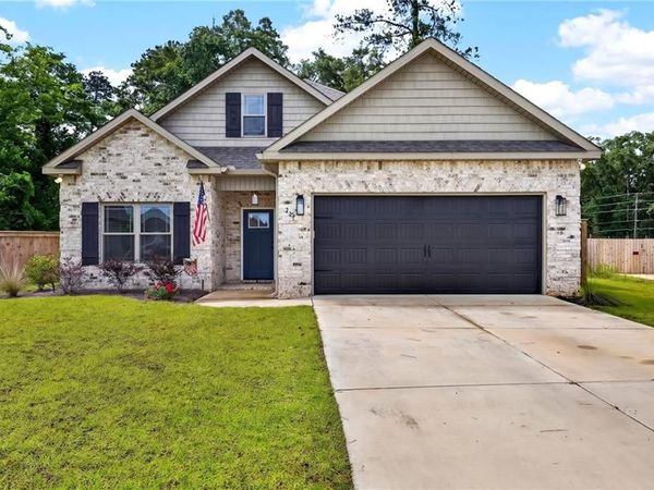 217 Willowbrook Lane, Kathleen, GA 31047