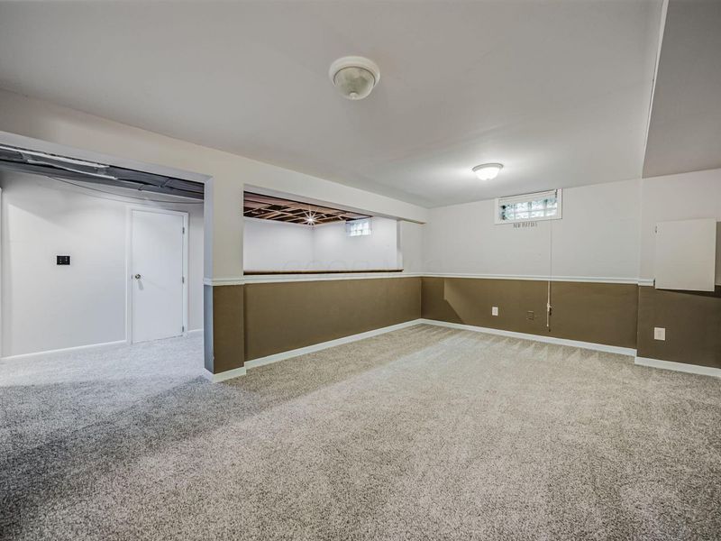 3953 Spyglass Drive, Columbus, OH 43228 Photo 32