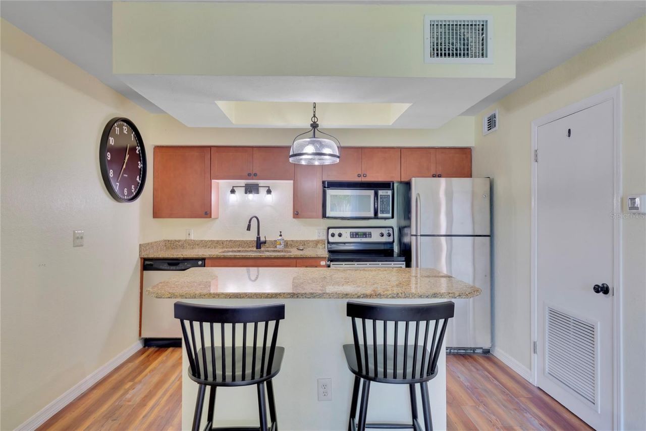 10200 Gandy Boulevard N, Unit 705, Saint Petersburg, FL 33702 Photo