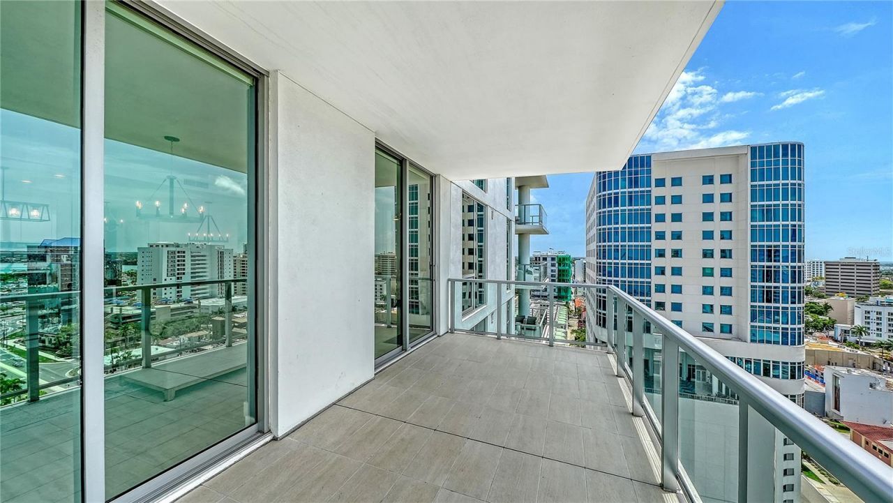 301 Quay, Unit 1507, Sarasota, FL 34236 Photo
